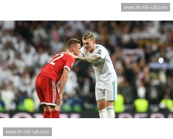 绿茵传奇，巨星落幕：拜仁与诺伊尔的爱恨情仇